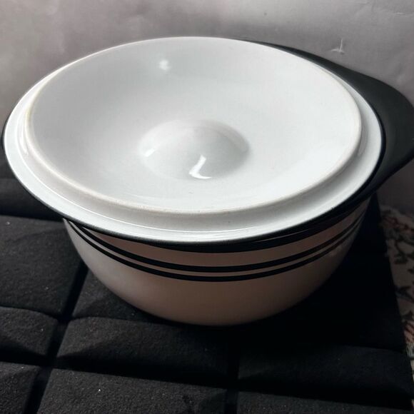 Corelle Cordinates stoneware microwave and oven safe 1-1/2 qt 1.42L white - Picture 5 of 11